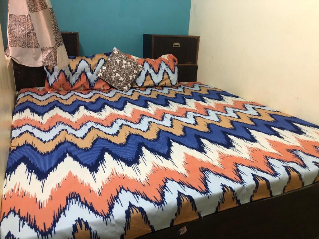 New Yanti Guest House Ujjain Esterno foto