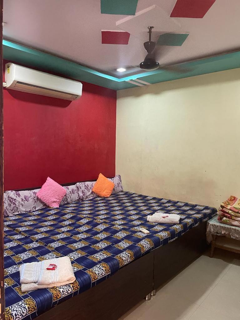 New Yanti Guest House Ujjain Esterno foto