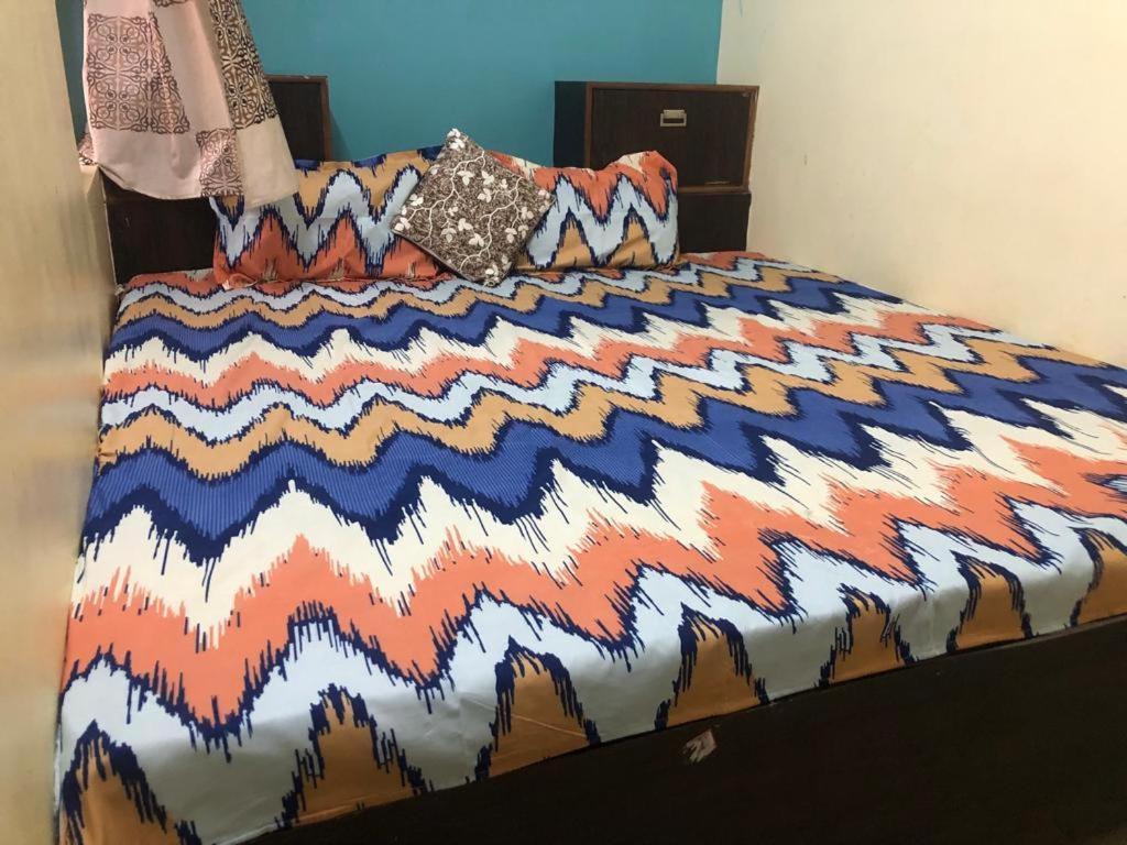 New Yanti Guest House Ujjain Esterno foto